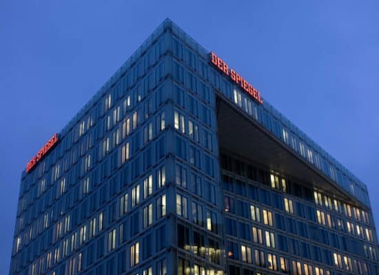 DER SPIEGEL verlegt Erscheinungstag auf Freitag ab 2025